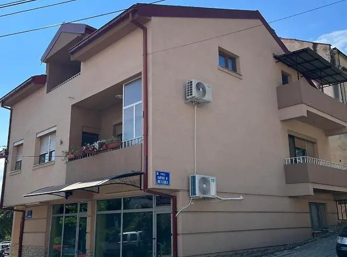 Green Apartment