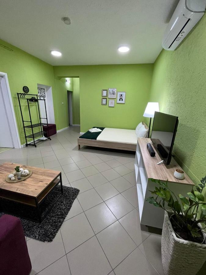 Green Apartment * Strumica
